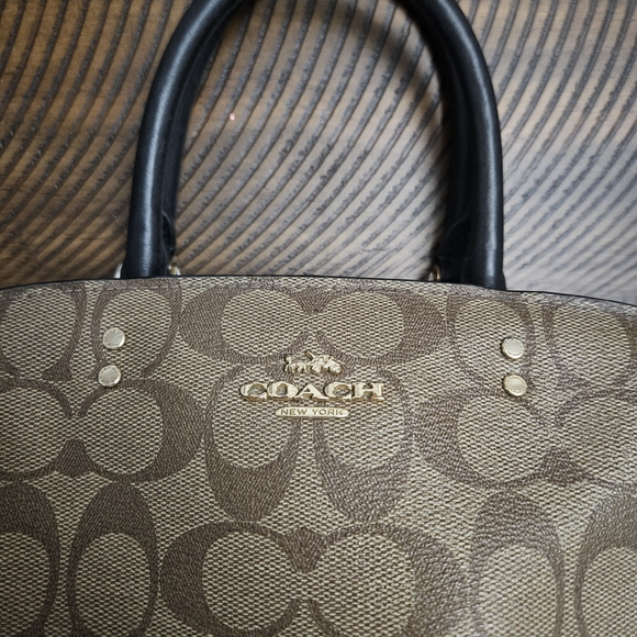 Coach 91384 Mini Lillie Carryall In Signature Canvas - Picture 2 of 8